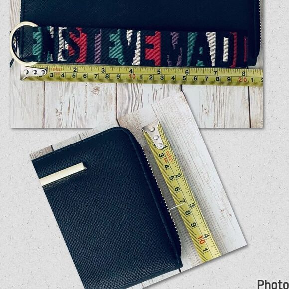 NWT Steve Madden BZIPWEB Black/Gold Zip All Around Wallet Colors Guitar Wristlet - Picture 10 of 12